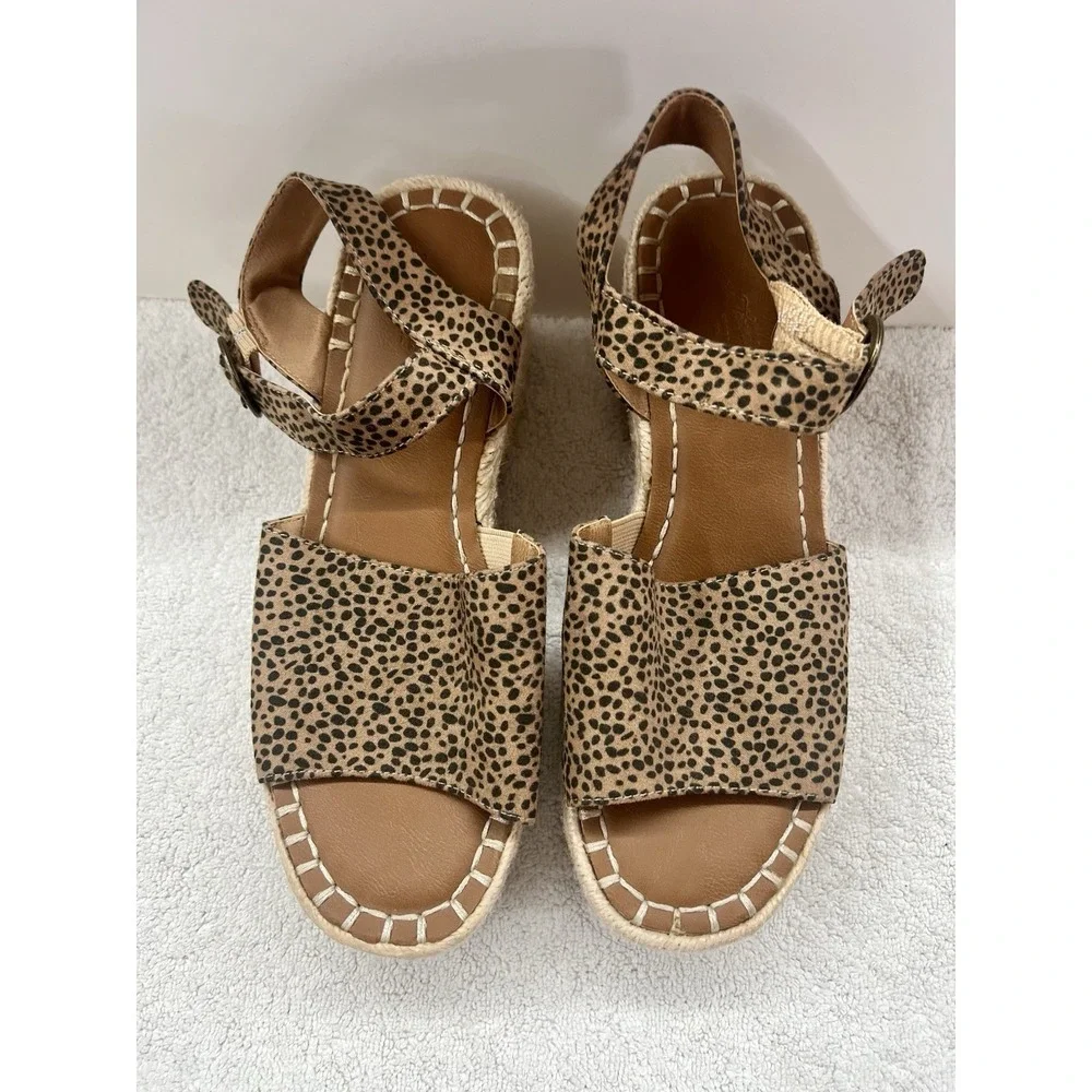 Universal Threads womens cheetah print platform espadrille wedge sandals size 7‎